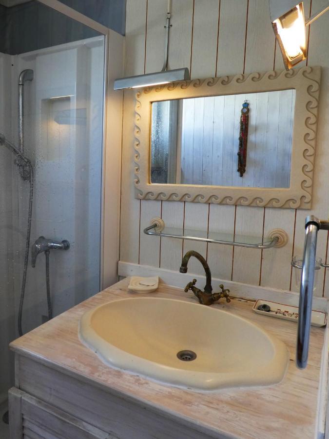 Un Chalet En Bois A La Plage Gruissan Esterno foto