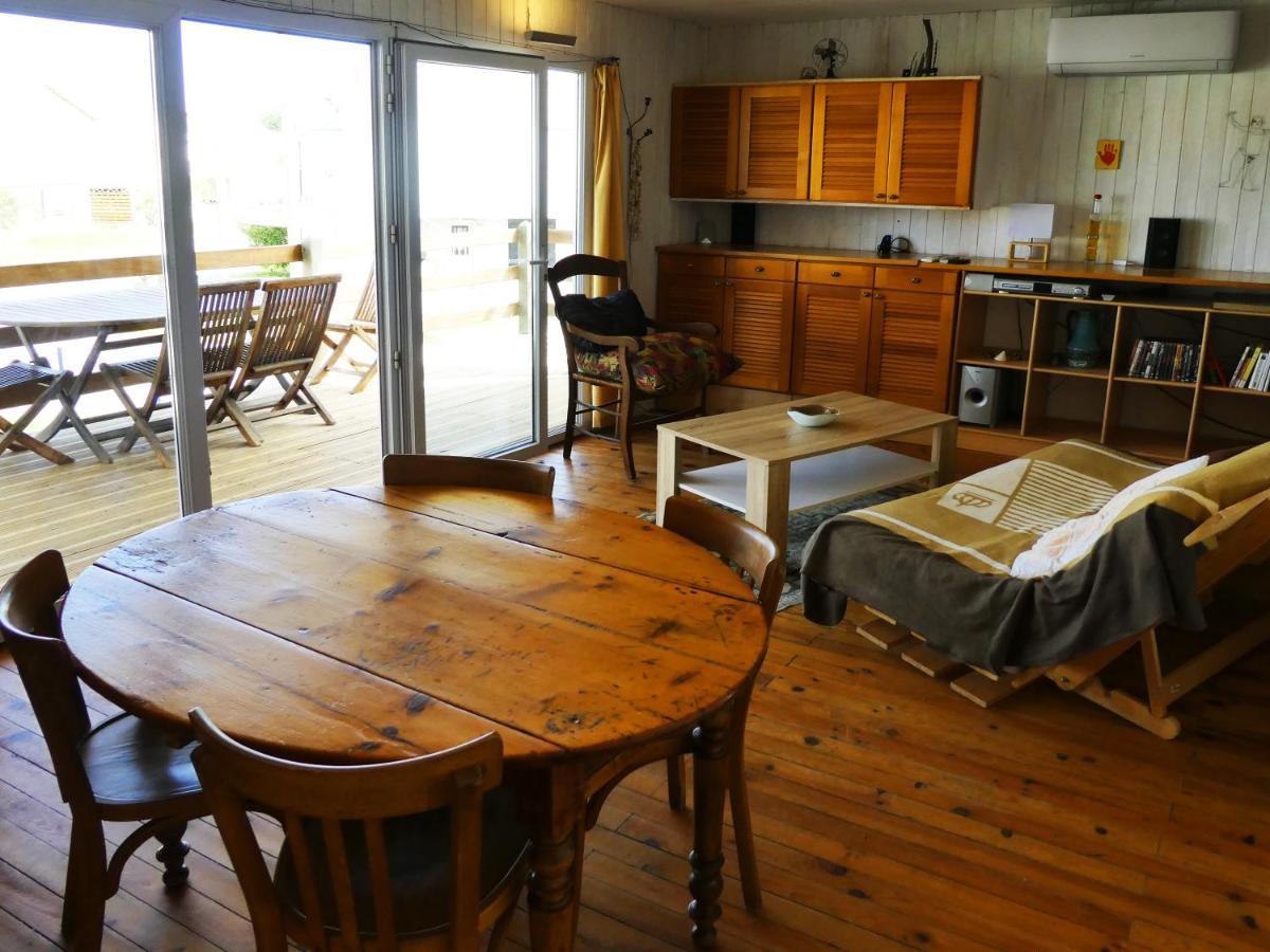 Un Chalet En Bois A La Plage Gruissan Esterno foto
